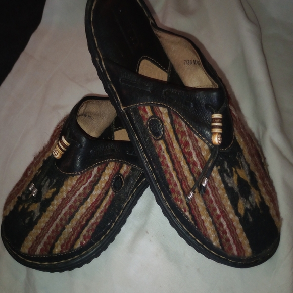 Shoes - Picture 2 of 3